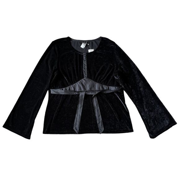 Vintage INC Black Velvet Blouse Top Whimsygoth Witchy Gothic Fairy Velour Emo - Picture 1 of 7